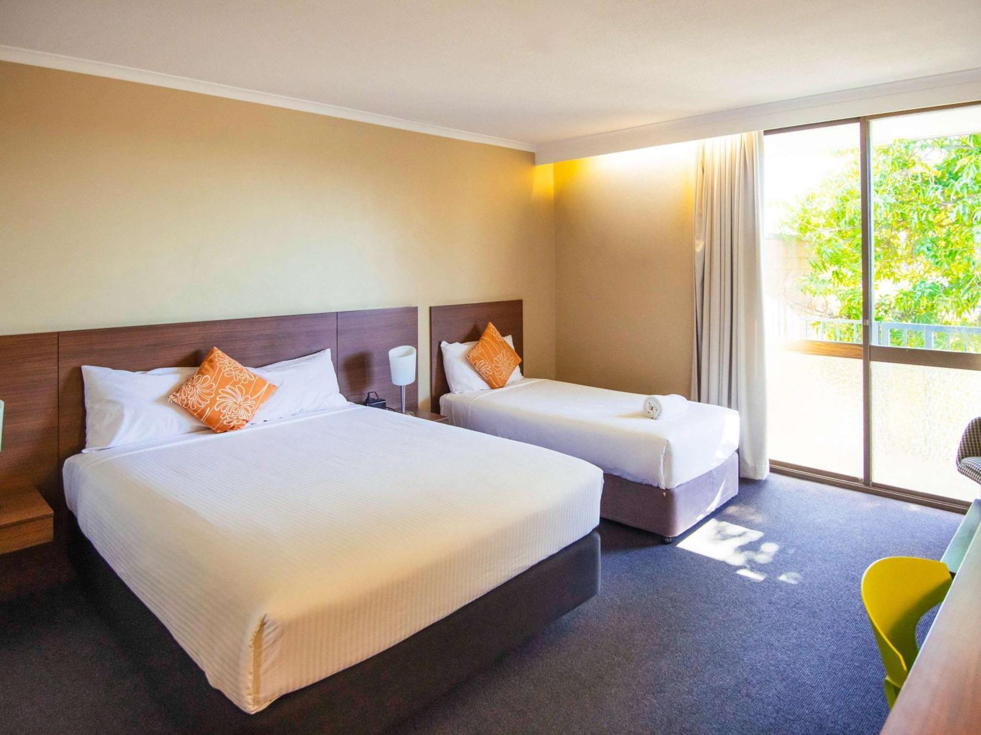 Ibis Styles Mt Isa Verona Маунт-Айза Экстерьер фото